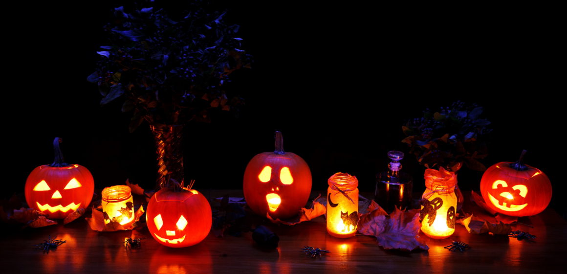 “Spooktacular Halloween” or “Spectacular Hallaween”?